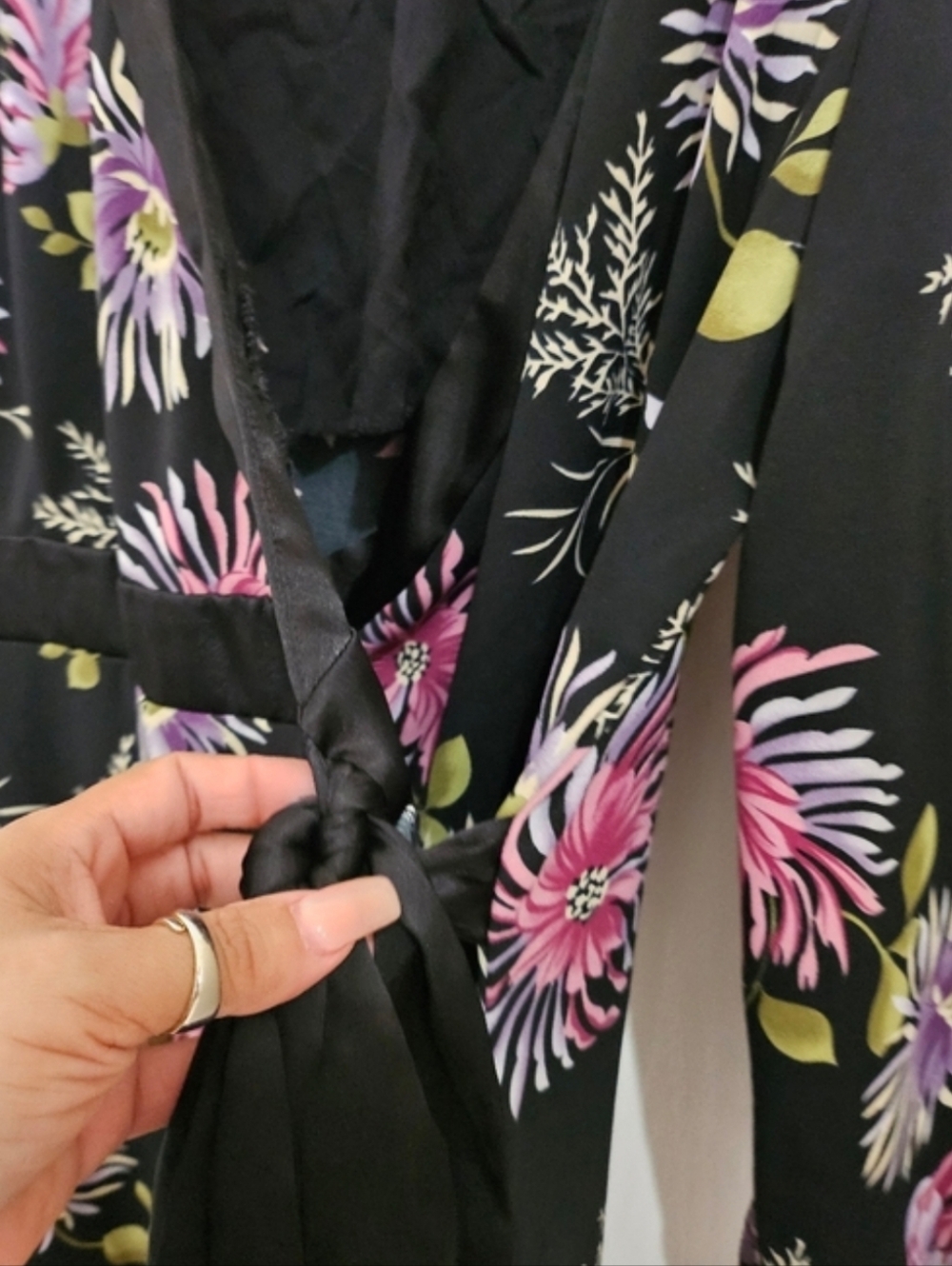 Beata Studio Los Angeles Floral Wrap Dress Size 14 Black Pink Midi Made in USA. - Picture 7 of 13